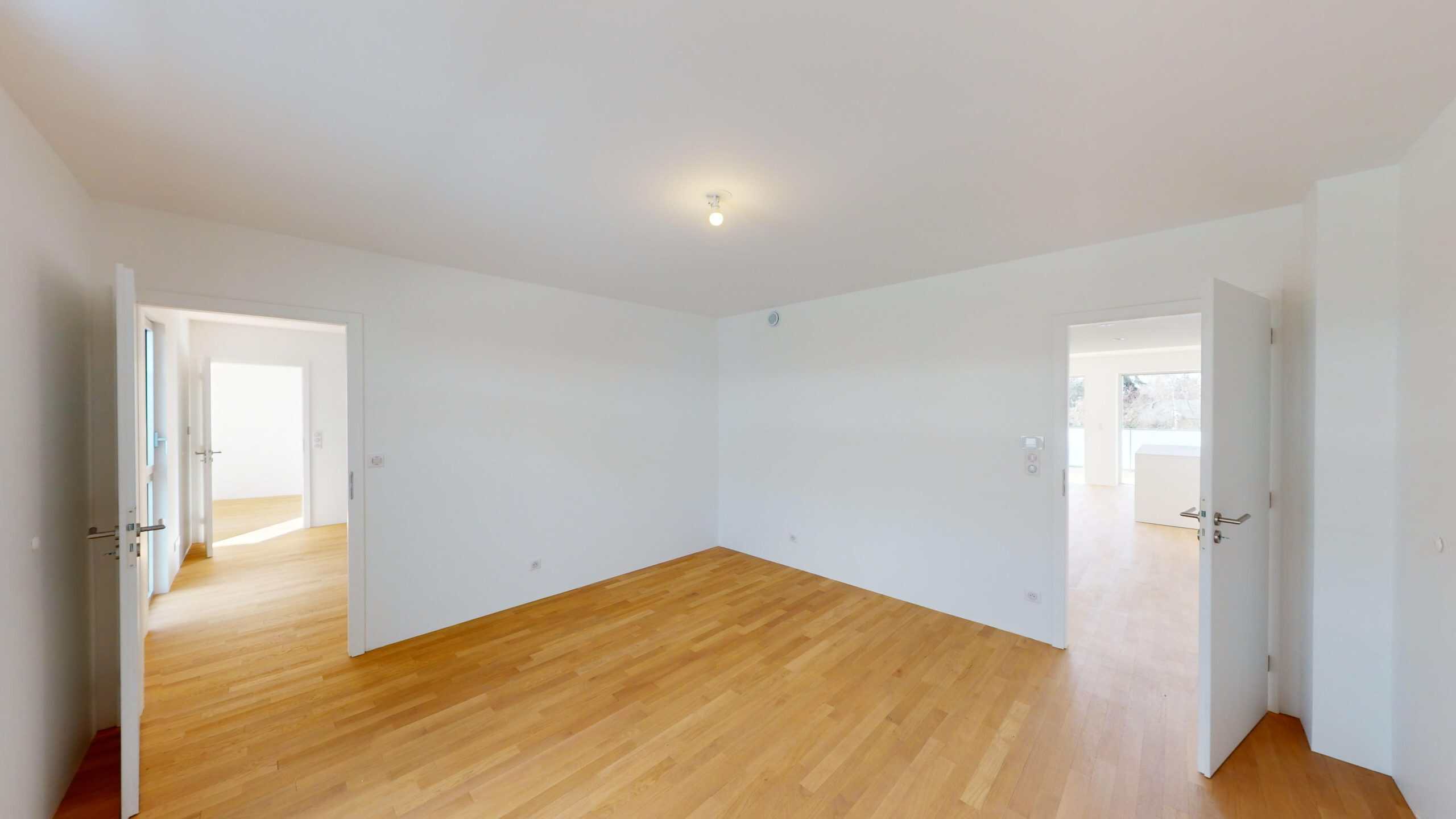 Grand espace intérieur vide dans un appartement neuf à vendre à Colmar, Alsace.